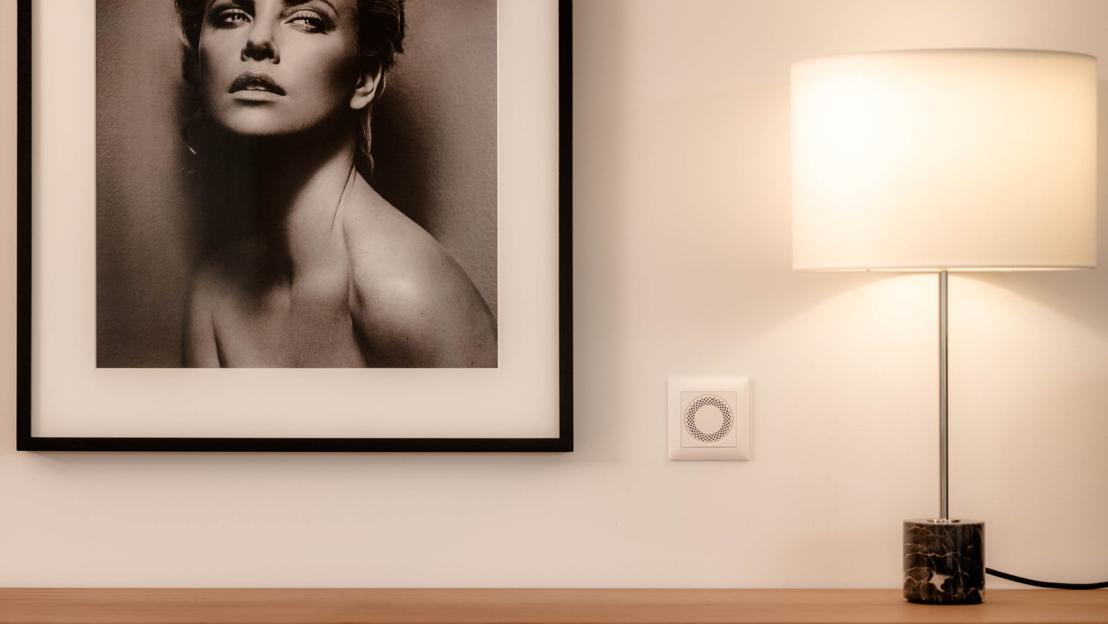 La solution de parfum d'ambiance Smart Home à partir de la prise électrique – parfaitement intégrée.