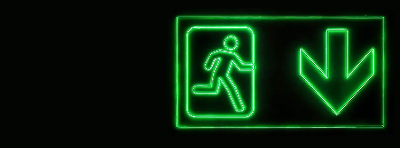 Signalisation de sortie de secours phosphorescents d'AWAG selon SN EN ISO7010