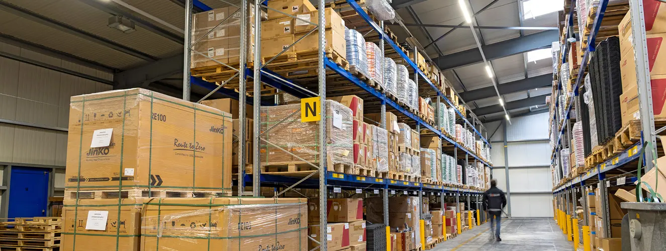 Optimale Lichtlösung für unsere Lagerhallen