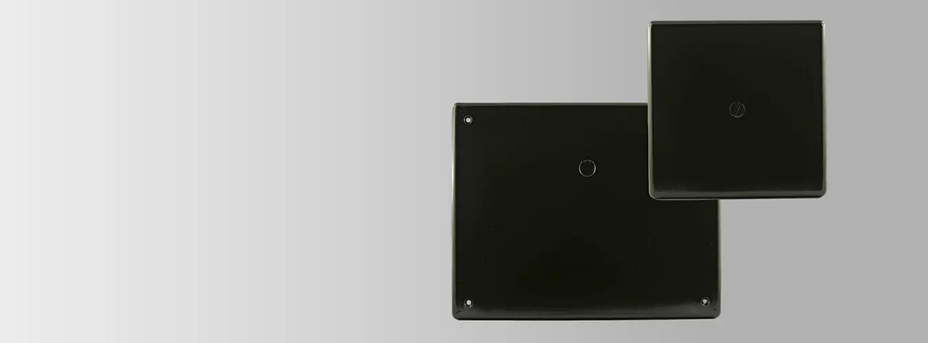 Nouveau: plaques de recouvrement Ammer en noir