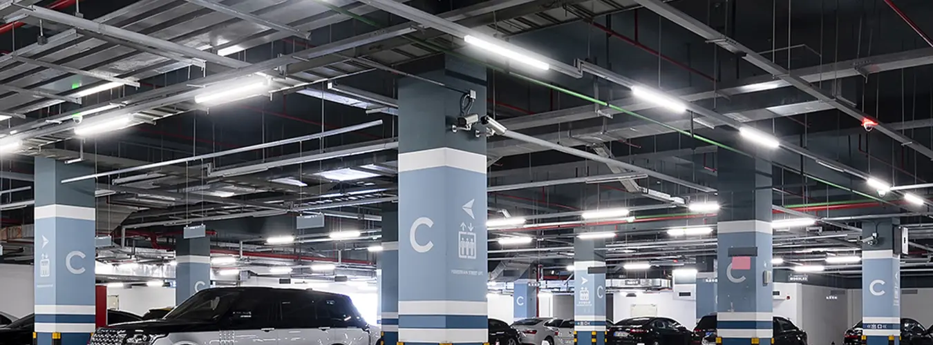 Réglette LED ONE FOR ALL – désormais avec fonction d'éclairage de secours intégrée