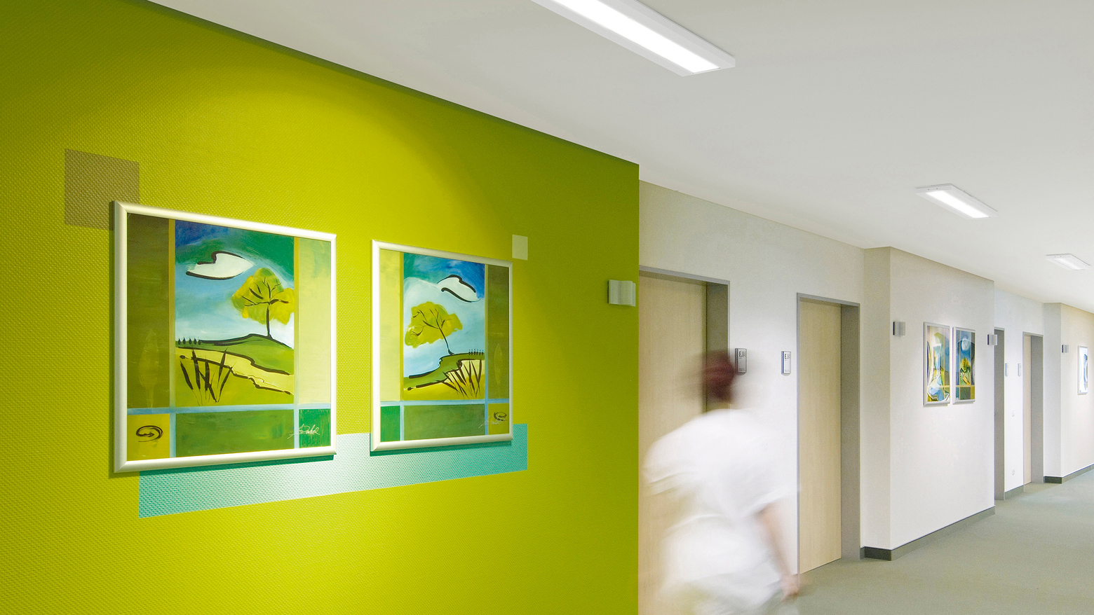 Die neue Philips CoreLine Anbauleuchte Gen 4