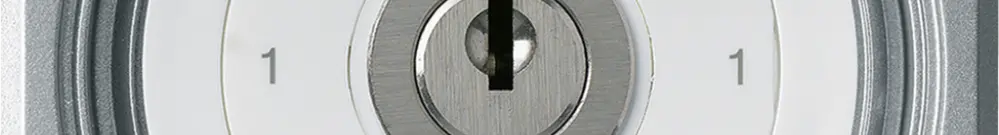 UP-Schlüsselschalter robusto IP55 mit Klappdeckel S0/3P aluminium f.Kombination 