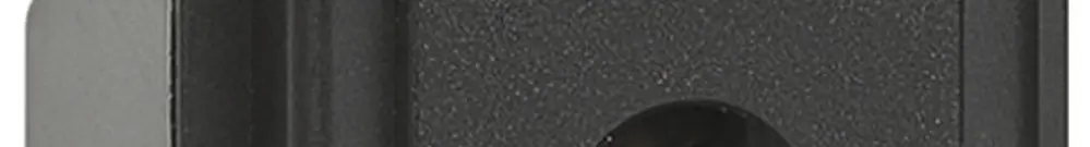 Prise Living Now standard italien 1 module 16A noir 