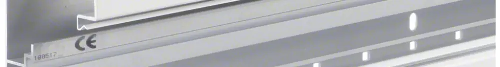 Brüstungskanal tehalit BRA 130×85×2000mm Aluminium verkehrsweiss 