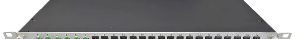 Spleissbox 19" Dätwyler OV-CH 6×LSH/APC grün OS2 vertikal 1HE Silber 