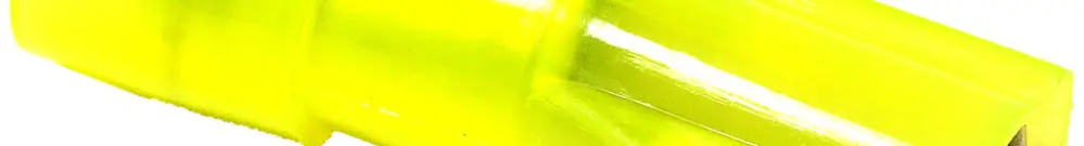 Bussola di piatta isolata PA giallo Pidg.6.3×0.8 