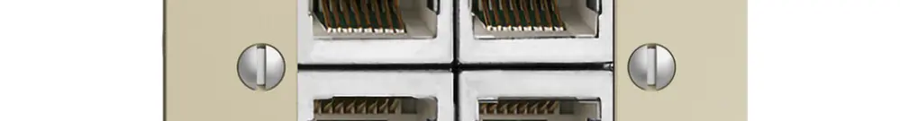 Prise ENC 4×RJ45/s 4P sép.EDIZIOdue vanille, ITplus 