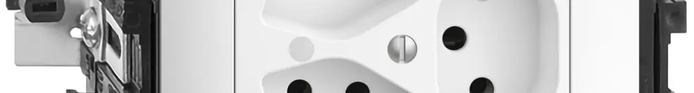 EB-Steckdose EDIZIOdue 3×T13 53mm weiss mit LED grün 