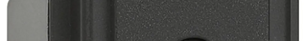 Presa Living Now standard italiano 1 modulo 10A nero 