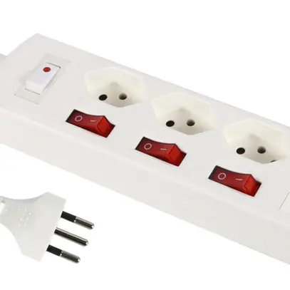 Presa multipla 10A con interruttore ACC/CHIUS 3×T13 1×USB-A 2×USB-C bianco 