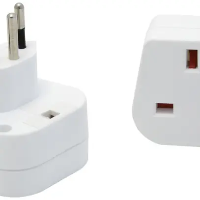Spina d'adattazione 3L T12 bianco accoppiamento: GB, fusibile 10A 