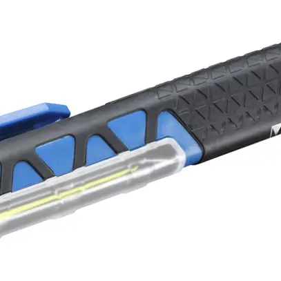 Torcia tascabile LED VARTA Work Flex Pocket Light 110lm, con 3×AAA, IPX4 