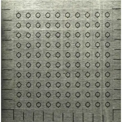 Plaque d'avertissement mat. synth. 6×6mm arg/no 