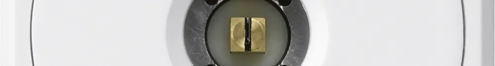 UP-Steckschlüsselschwenktaster robusto weiss ohne Deckel 2P Kombi Vierkant 