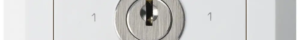 Interruttore rotativo INC kallysto.line 0/1L bianco con serratura Kaba 8 