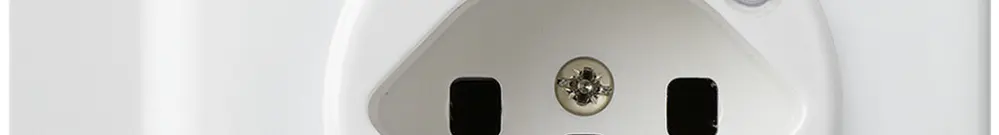 Presa AP Hager basico 1×tipo 23 illuminati Q bianco 