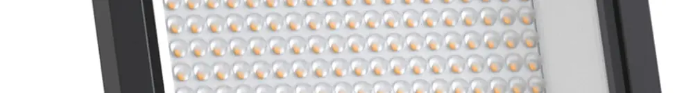 Proiettore LED LEDVANCE FL AREA 133W 18600lm 830 IP66 48×85° 329×409mm nero 