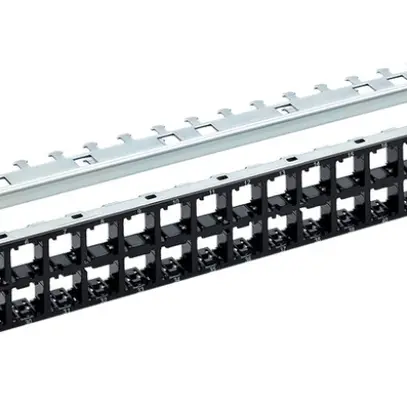 Pannello di distribuzione R&M HD ELISO 48 moduli 1UA vuoto schermato nero 