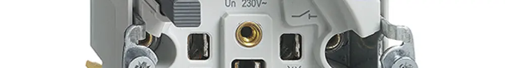 Presa FH T23 FI 30mA BSE 