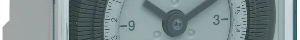 Timer AP Hager analogico giornaliero 1 canale 1 invertitore 16A riserva carica 