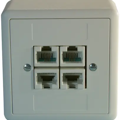 AP-Dose 4×RJ45/u 4P getr. EDIZIOdue weiss ITplus 