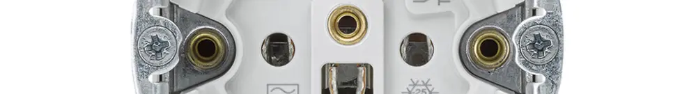 Inserto per presa Hager montaggio E 10A FI 30mA 