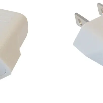 Adattatore da viaggio ELBRO 100…230V 10A presa tipo C spina US/CA/CN bianco 
