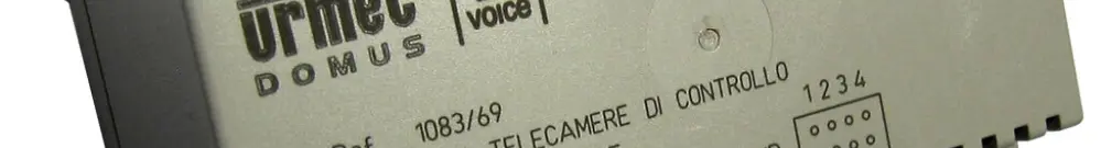 REG-CCTV-Schnittstelle Urmet, für 2VOICE m.Steuereingang, Schaltung bis 4 Kamera 