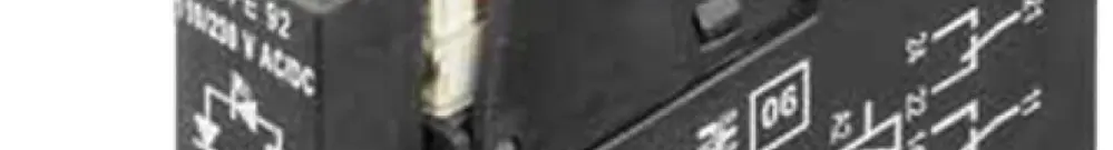 Relè WM RCLKIT RT 2CO 8A AgNi 21.6…27.6VAC LED raccordo a vite 