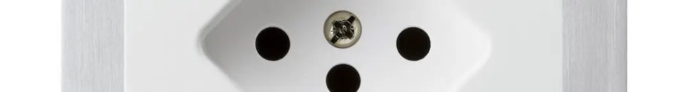 Prise ENC kallysto T13 blanc avec sécurité enfants avec plaque de fixation 
