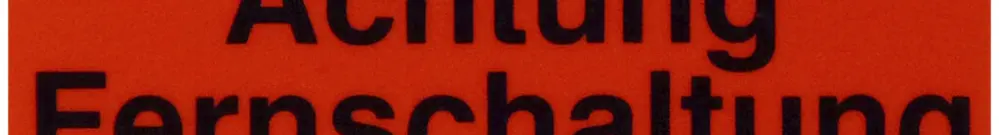 Plaque d'avertissement autoadhésive (Achtung Fernschaltung) rouge/noir 