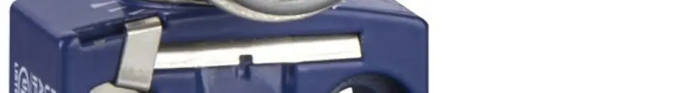 Interruttore di posizione OsiSense XCMD leva a rotella rullo di plastica, M12 4L 