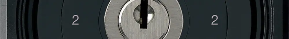 UP-Schlüsselschalter robusto IP55 mit Klappdeckel S3/1P schwarz für Kombination 
