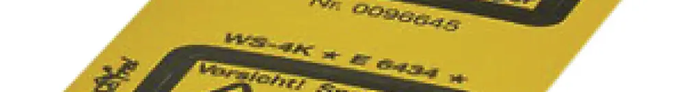 Placca di avviso WS-4K auto-adesivo Vorsicht Spannung nero 