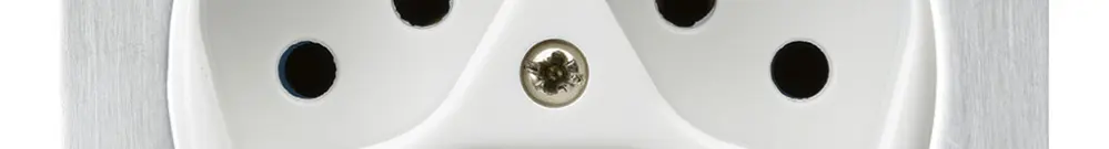Inserto per presa INC basico 3×tipo 13 con placca di fissaggio bianco 