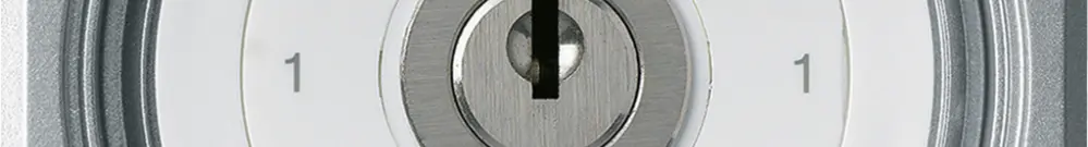 UP-Schlüsselschalter robusto IP55 mit Klappdeckel S0/2P aluminium f.Kombination 
