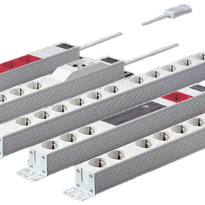 Listello di presa multipla VerticalBox 7×con interruttore 