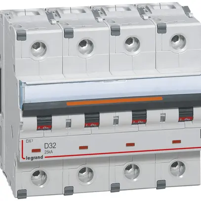 Disgiuntore Legrand D 4P 32A 25kA 