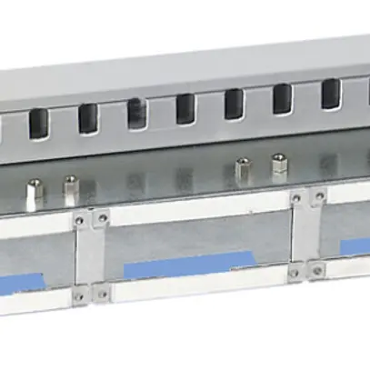 Pannello di distribuzione 19" 1UA per 5 moduli 10×RJ45, vuoto, con canale gr R&M 