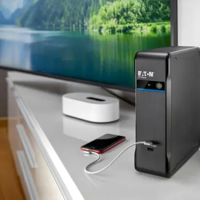 Alimentazione UPS Eaton 3P Ellipse 161…284V 161…284V 900VA offline 4×C13 USB 