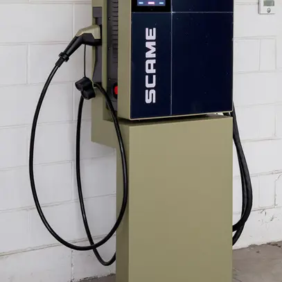 Wandladestation Scame BE-D 25kW 60ADC 1×T2 CCS 1×CHAdeMO 4.5m IP55 
