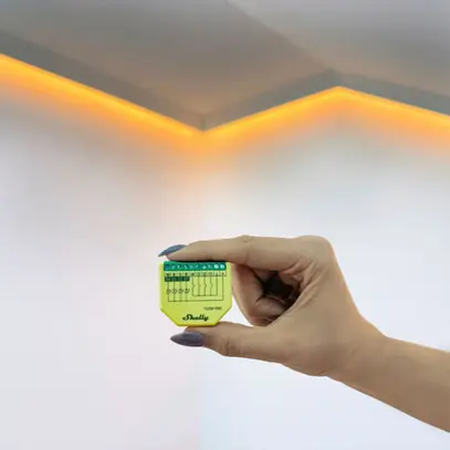 Alimentation LED Shelly Plus RGBW PM Bt/Wi-Fi 1×sort 0…240W 12…24V 42×37mm jaune 