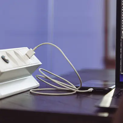 Presa multipla da tavolo ALU DESK 2×T13/1×USB-A/1×USB-C, Td3×1.5mm² 1.5m, bianco 