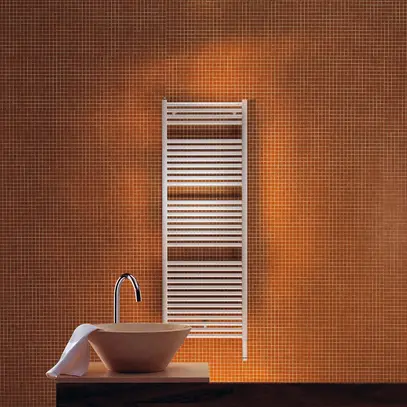 Radiateur sèche-serviettes Zehnder Toga TE-070-060/ZS 