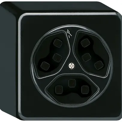 Presa AP Hager basico 3×tipo 23 1×S Q nero 