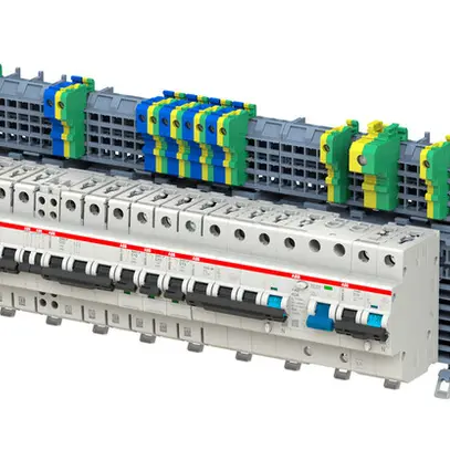 Stecksockel SMISSLINE TP Power Bar System 250A, 8 Module 