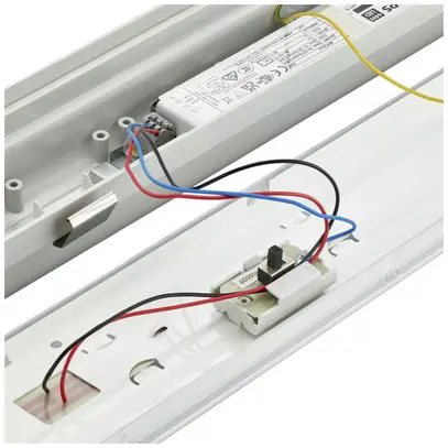 Lumin.p.loc.hum. LED CoreLine WT120C 43W 3700/6000lm 840 IP65 1515×80 gris 