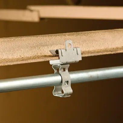Crampon Caddy EM-M pour tube Ø 30…35mm rebord 3…8mm, acier à ressort ARMOUR 