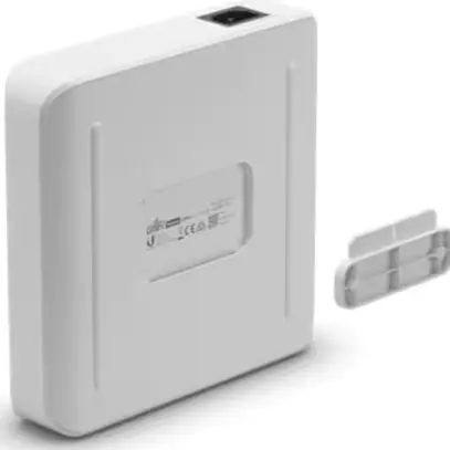 Switch Ubiquiti UniFi PoE+ a 16 porte 8xPoE+, 45W Budget 